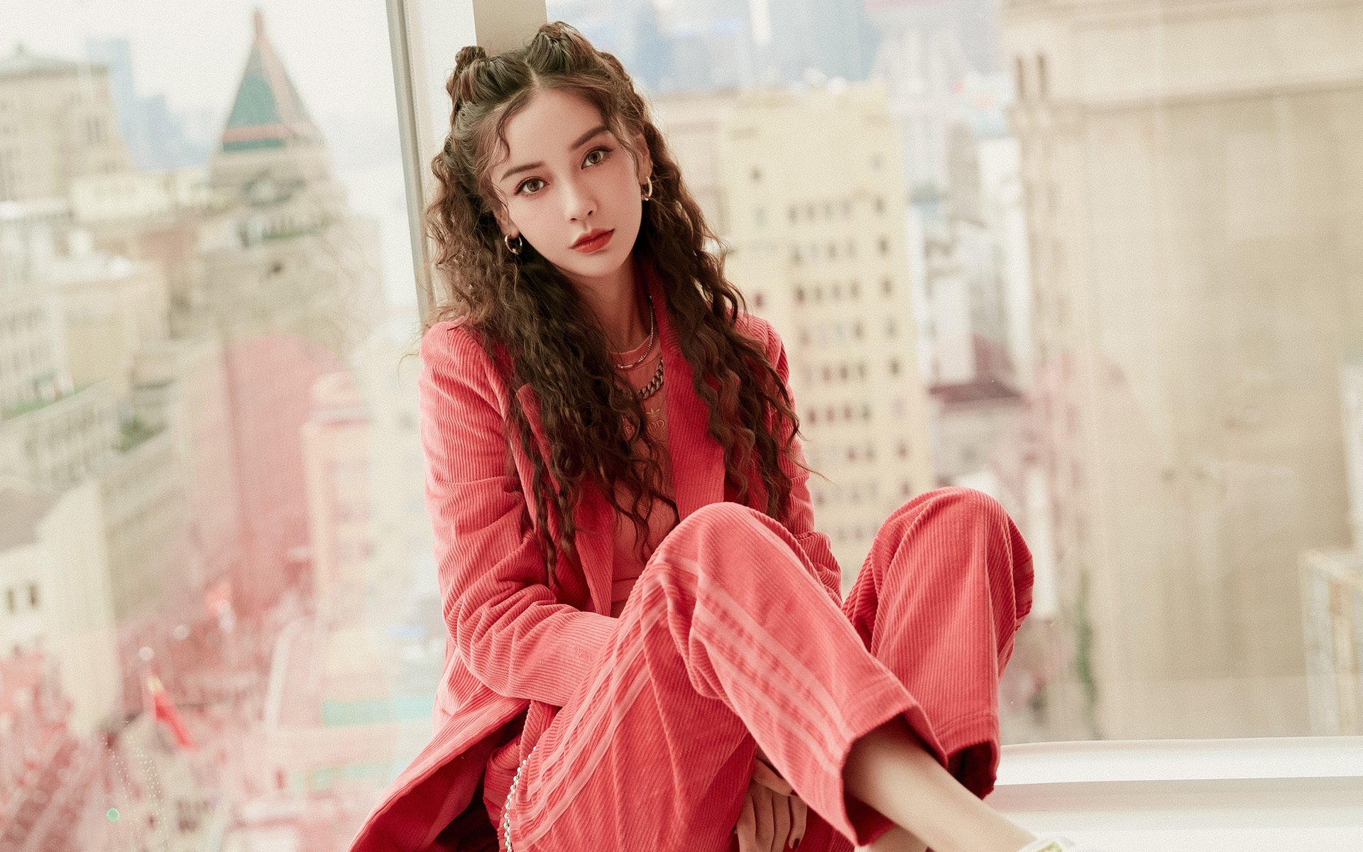 AYX体育官网-湖人状态爆棚詹眉联手发力