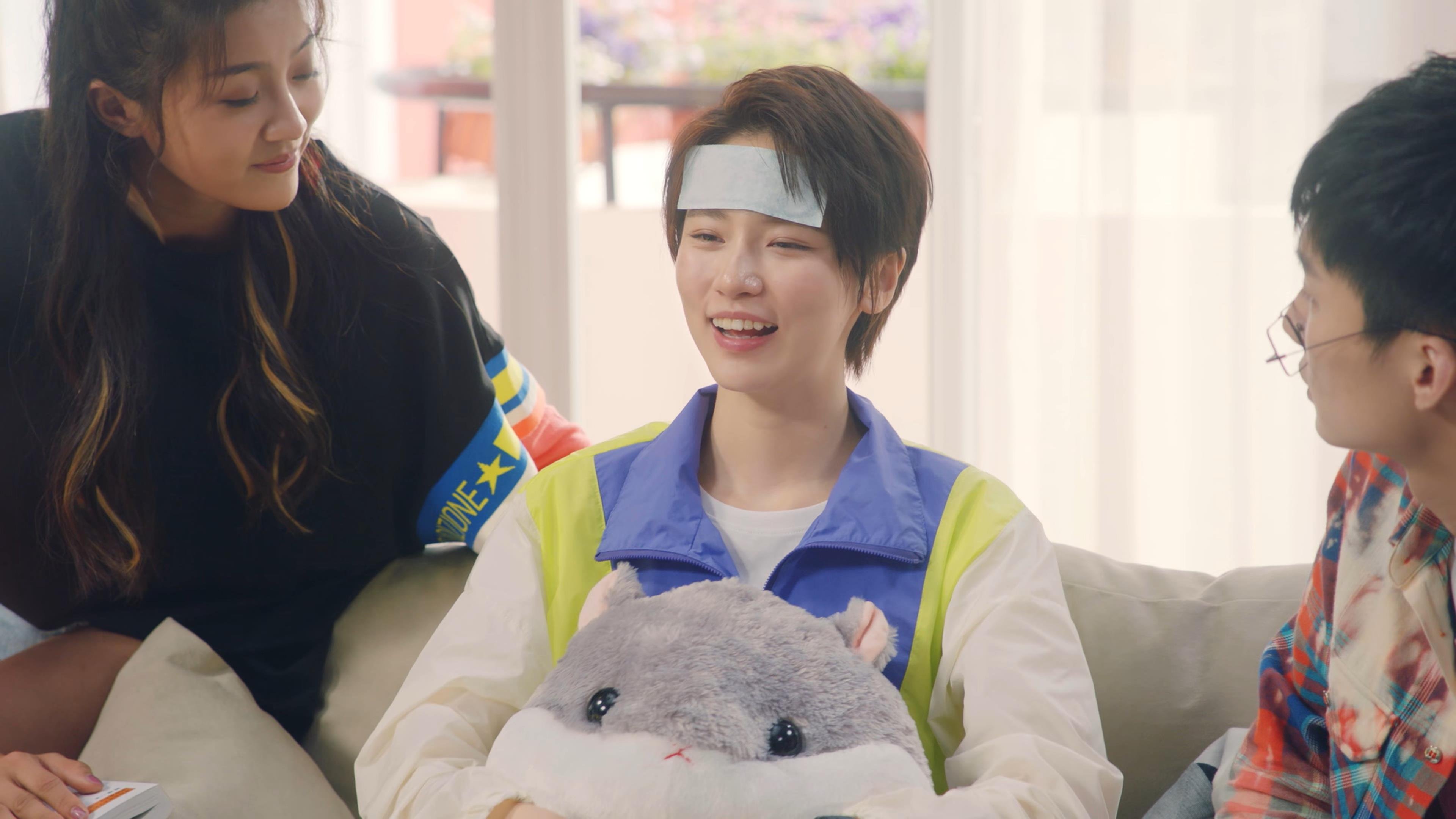 “游泳赛场:2025世界游泳锦标赛新星冲击金牌”