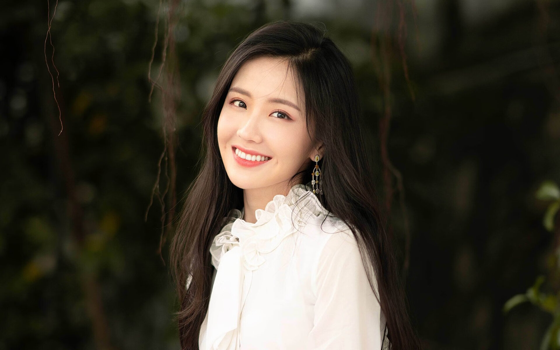 斯滕伯根决赛表现引发热议,斯滕伯格的书