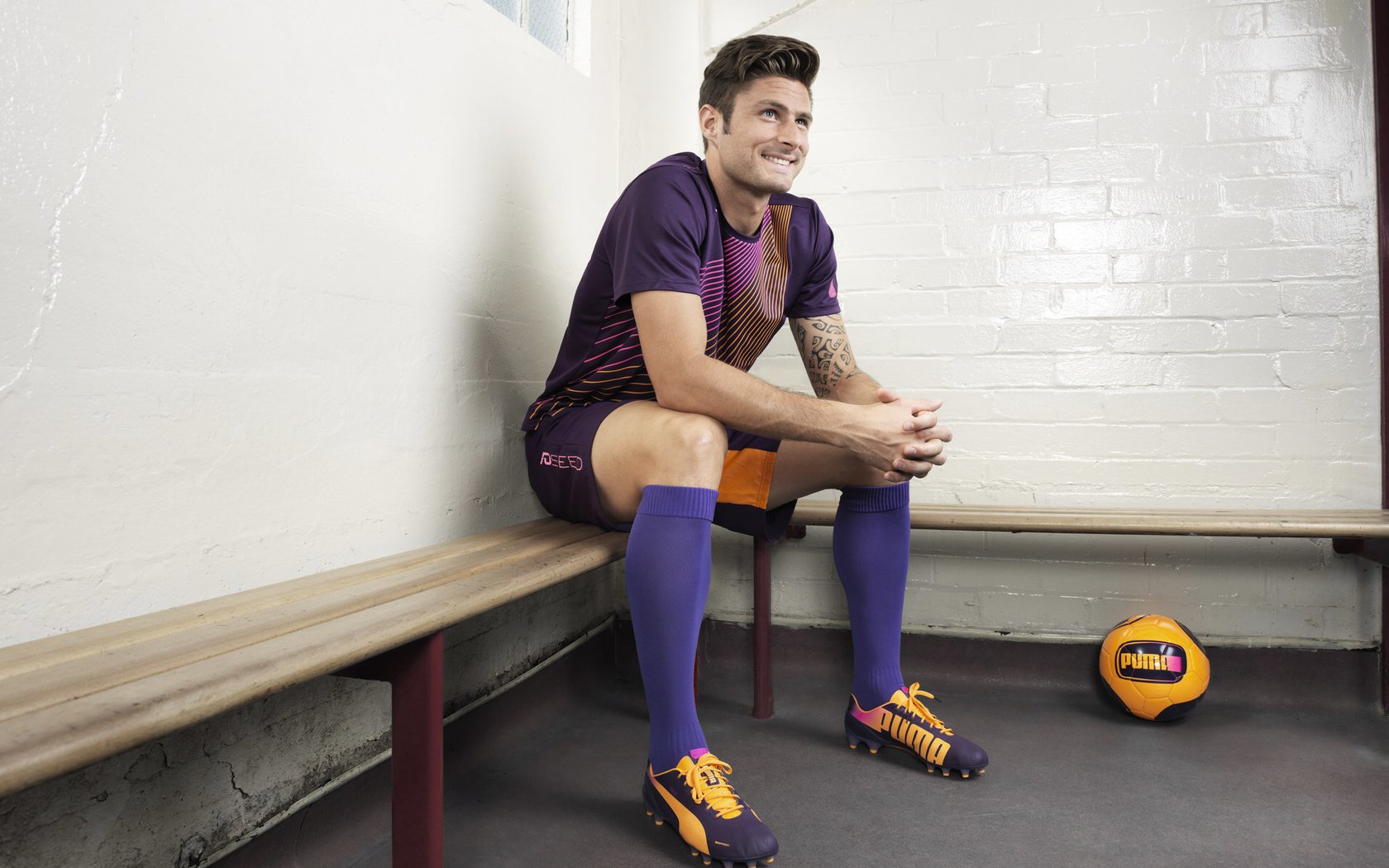 ayx体育app官网入口-法甲球队利用视频分析优化防守站位与协防效率,法甲对标